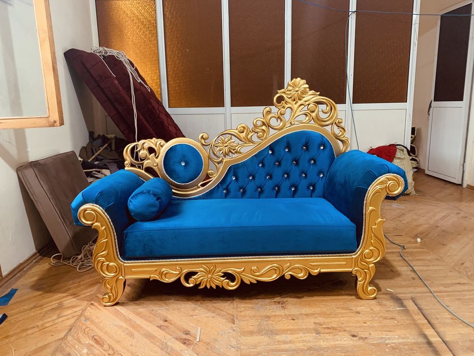 Софа. кушетка. диван.