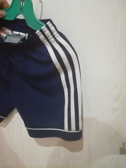 Оригинални детски къси панталонки Adidas 5, 6, 7г