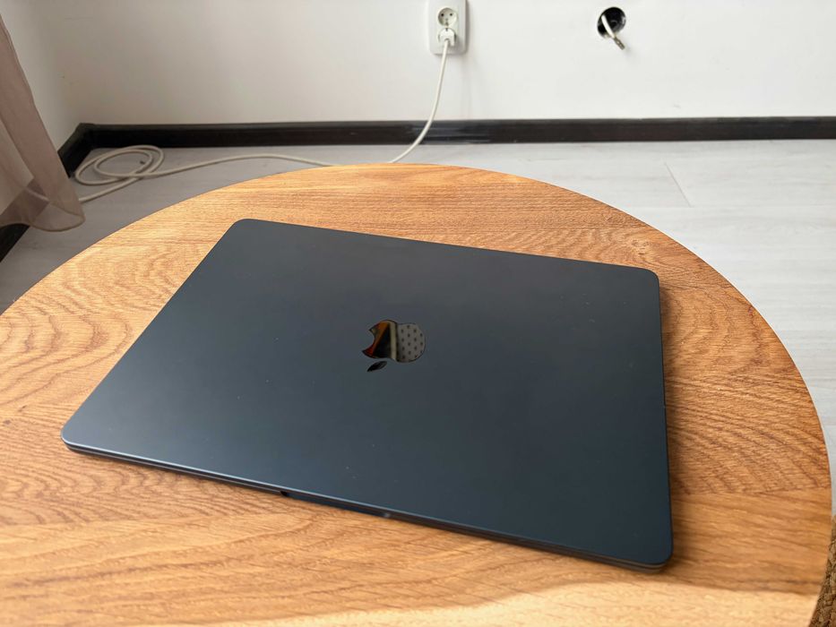 MacBook Air (13-инчов) M2 чип