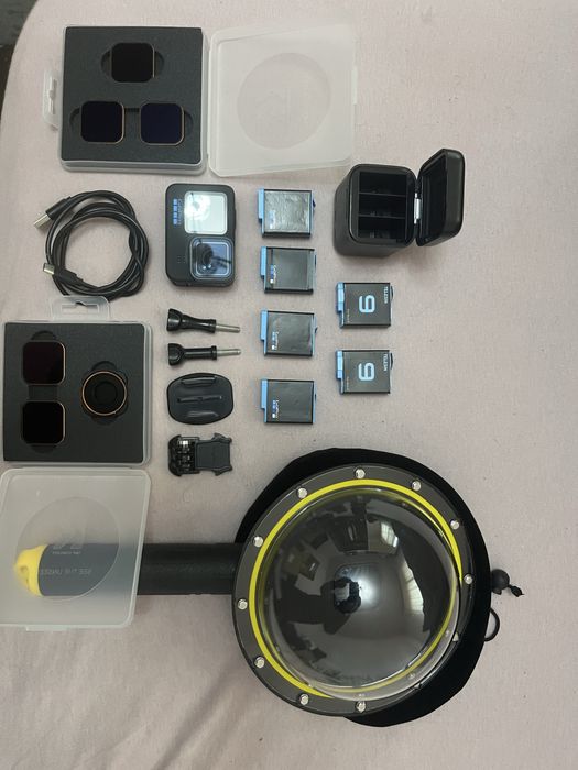 Gopro Hero 10 Black + accesorii profesionale
