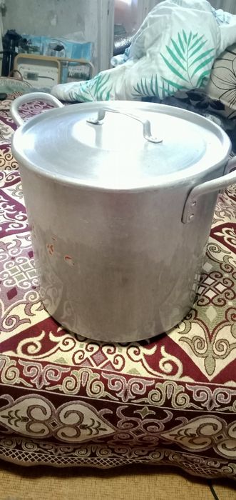 Кастрюля алюминиевая