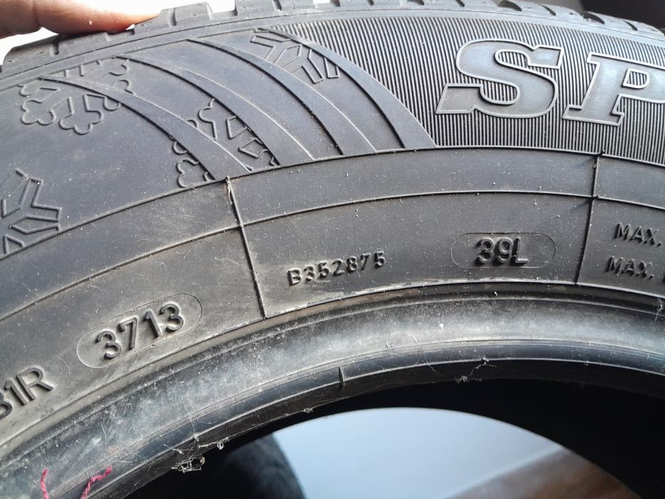 Зимни гуми Dunlop, 2 броя