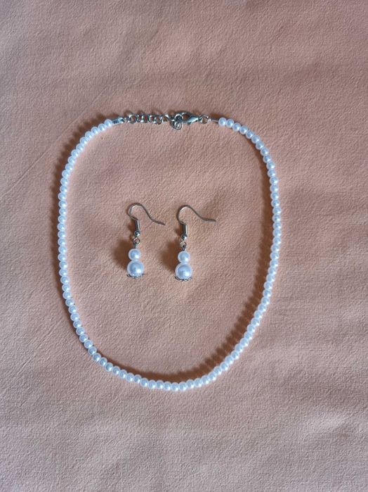 Нежни перлени бижута - Ръчна изработка - Колие и обеци от бели перли