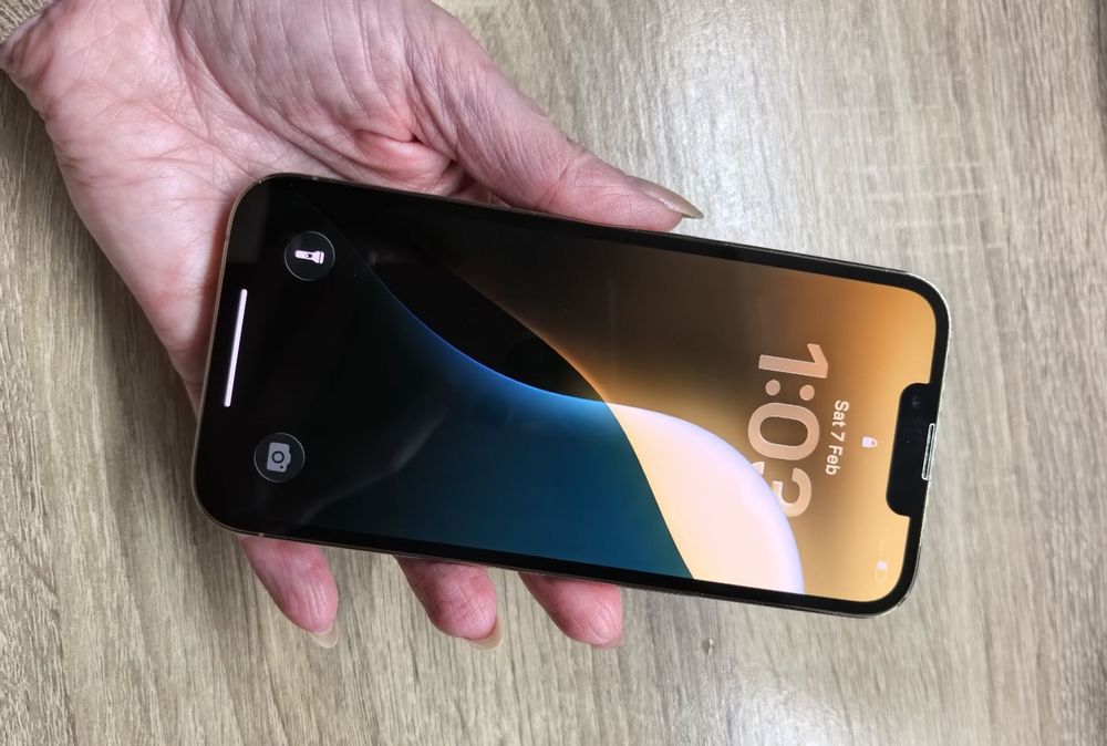 Iphone 13 pro 256 gb.Gold