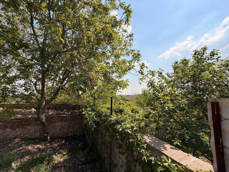 Қибрай. Кора Мурд -  Ғишт завод ёнида 8 сот.ер экоучасткаси сотилади.