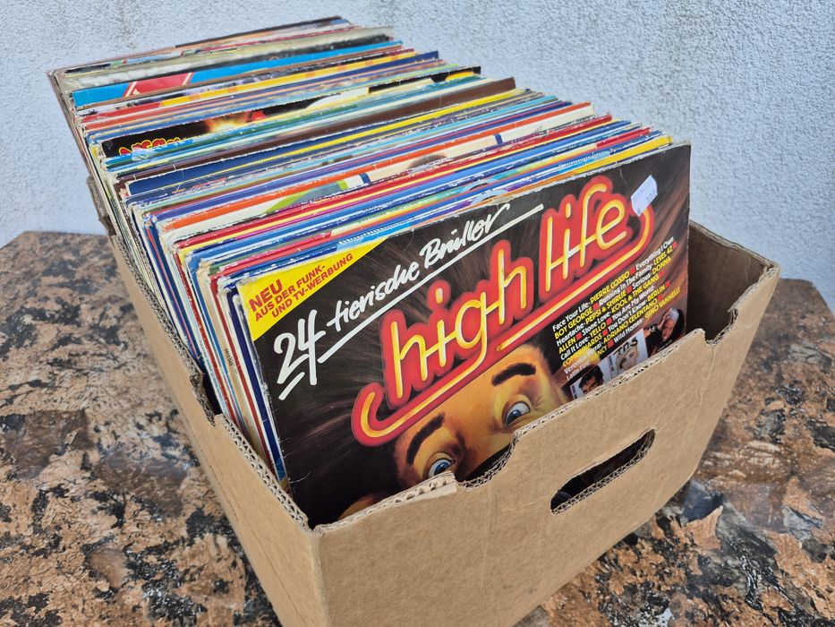Vând Lot 250 lp Discuri Vinil colectie muzica usoara straina mixta