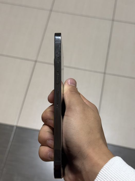 Продам Iphone 13pro max