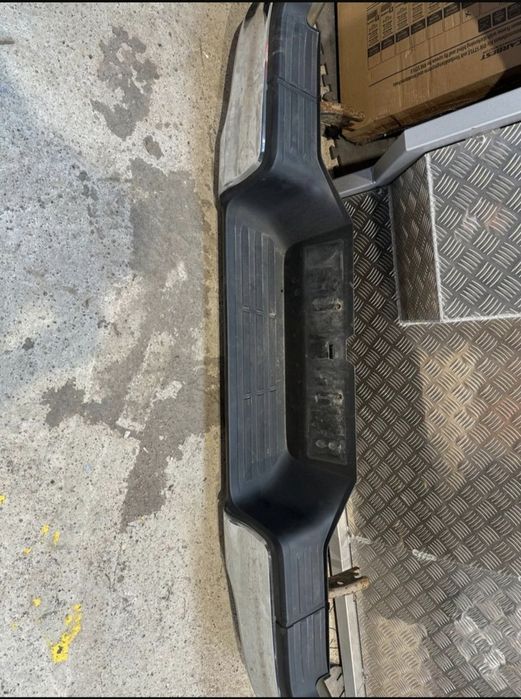 Bena Toyota Hilux Originale Nou Bara Fata Stopuri