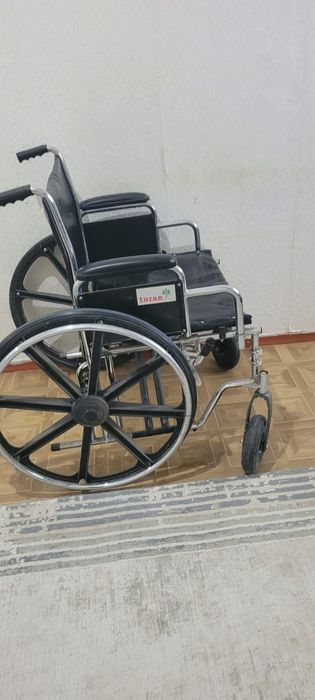 Инвалидная коляска