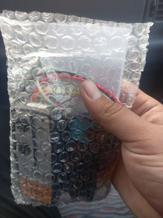 Yangi pult sotiladi lebyotkaniki