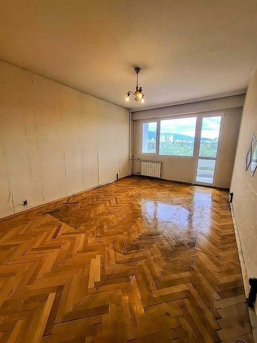 Тристаен апартамент в Надежда 1