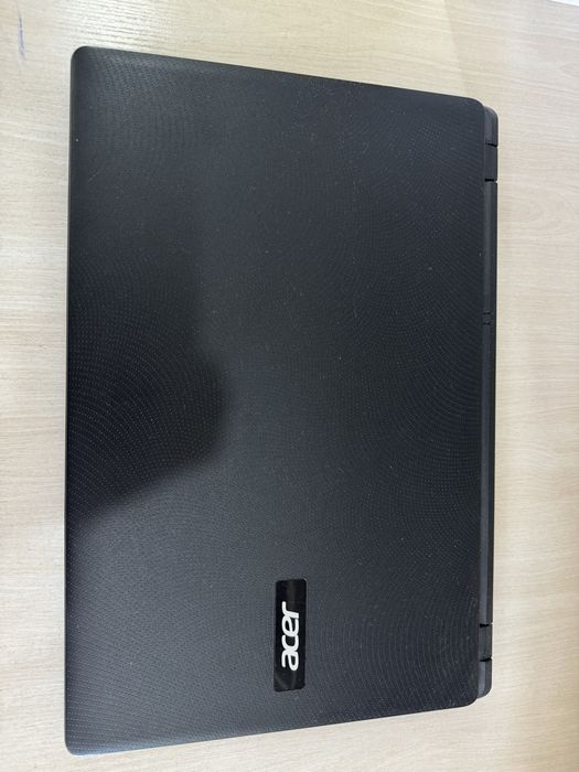 Ноутбук сатылады срочно!