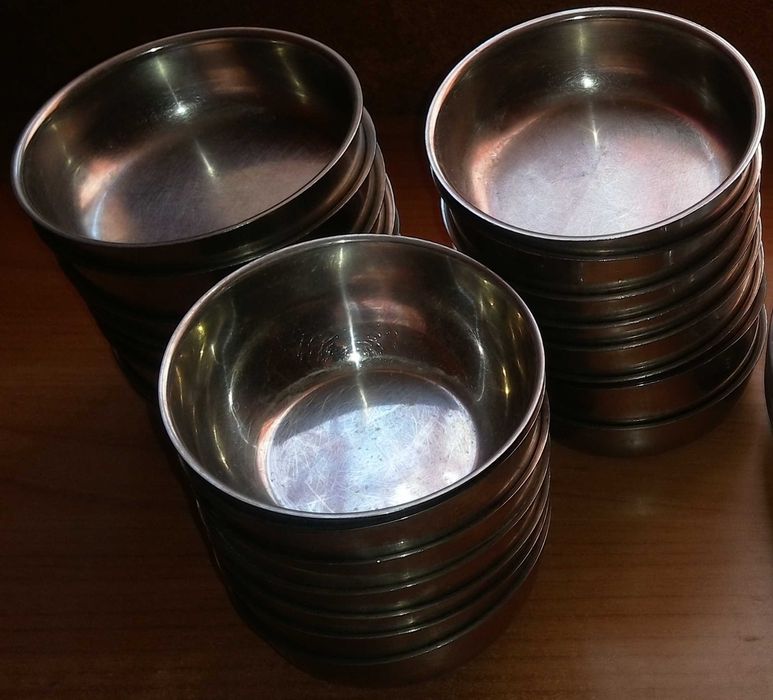 Български купи от висококачествена неръждаема стомана.