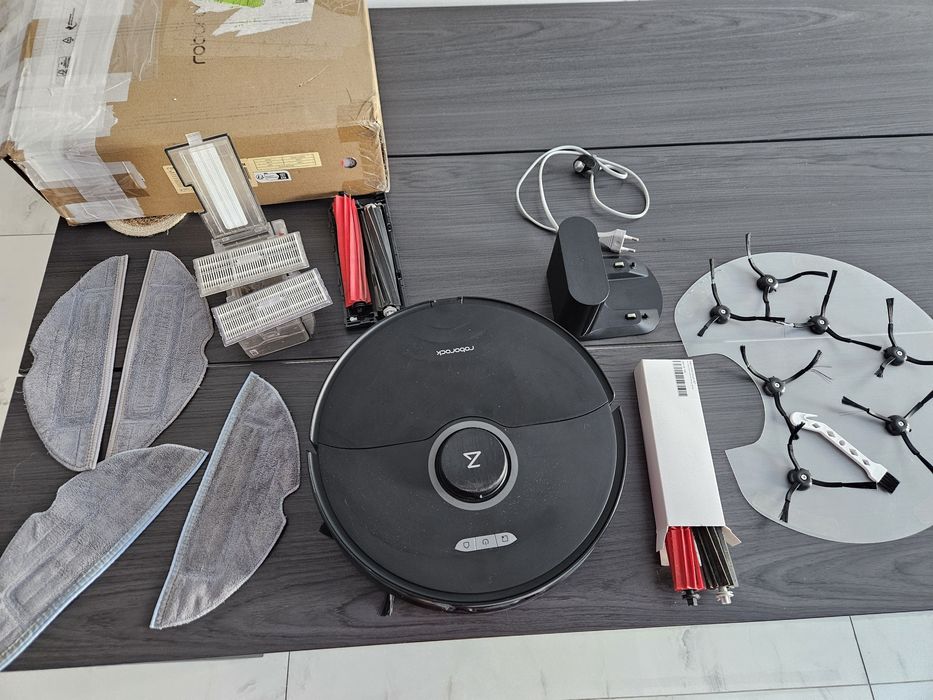 Aspirator robot Roborock s8