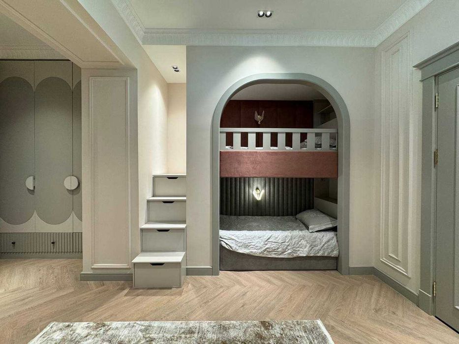 Банковский дом с лифтом | 4-комнатная 180 м² | Ц-1