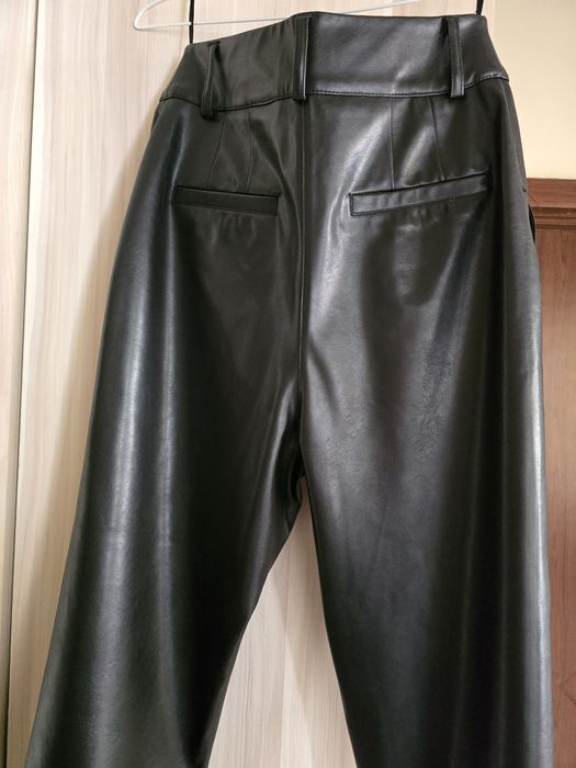 Кожен панталон  38