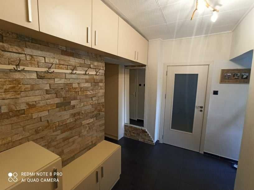 Дава се под наем Тристаен апартамент в Казанлък - 85 кв.м за 255 € - Снимка #6