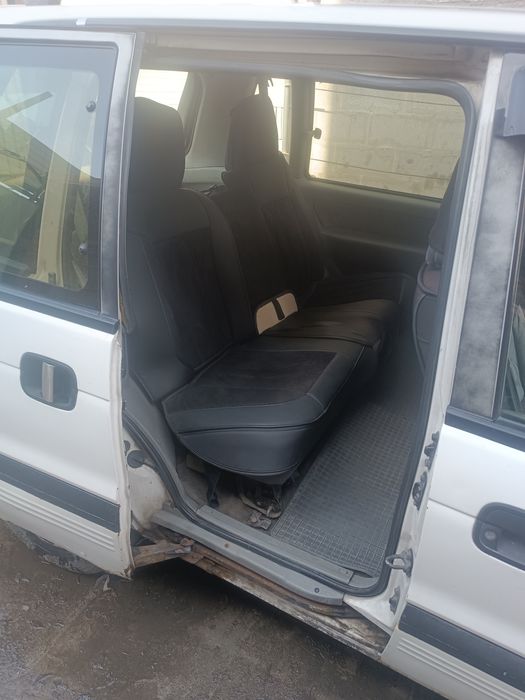 Продам Mitsubishi space runner