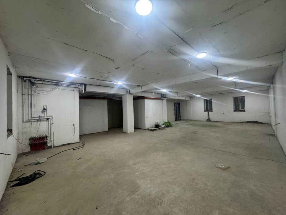 Сдаётся трехуровневая нежилой помещения для бизнеса