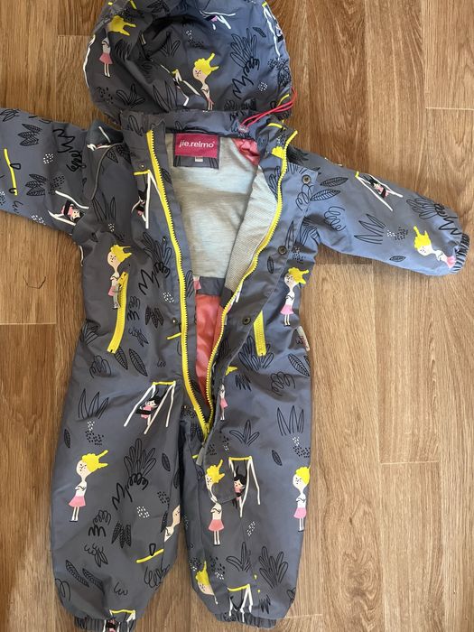 Продам комбинезон на осень
