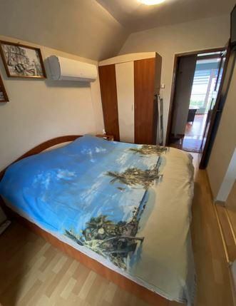 Дава се под наем Тристаен апартамент в Бургас, Лазур - 80 кв.м за 663 € - Снимка #3