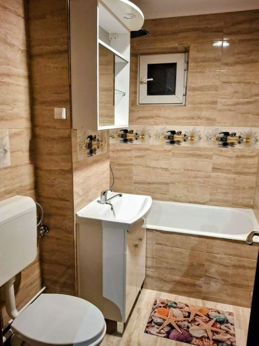 Închiriez  camera in apartament
