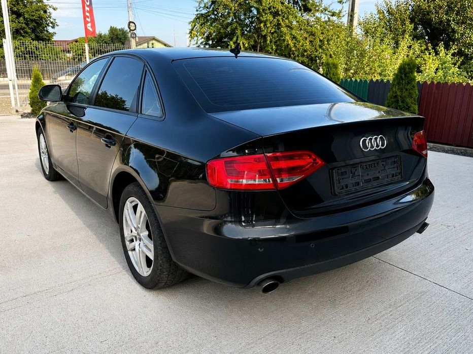 Audi A4 Limuzina