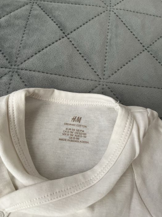 Două seturi pentru fetițe mărimea 50/56 H&M