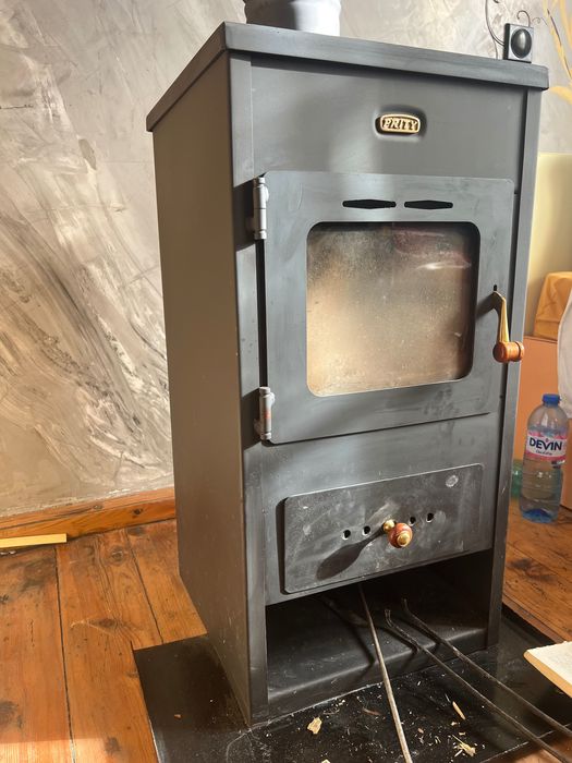 Камина на дърва “Прити” , мощност 10 KW