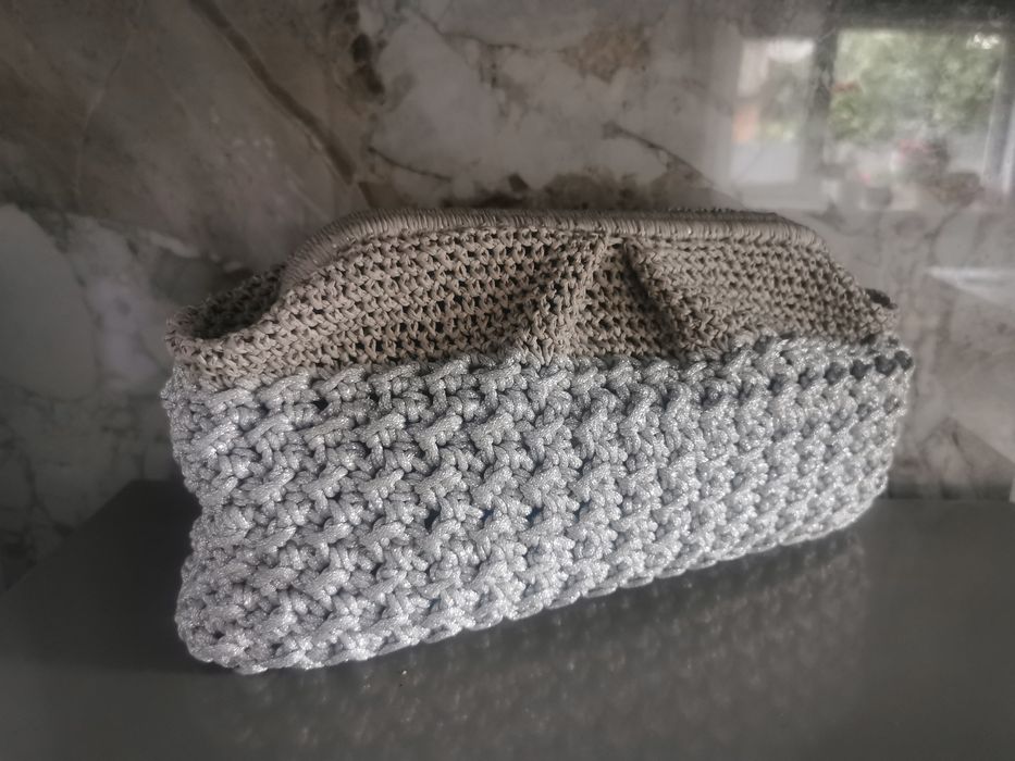 Плетена чанта сива