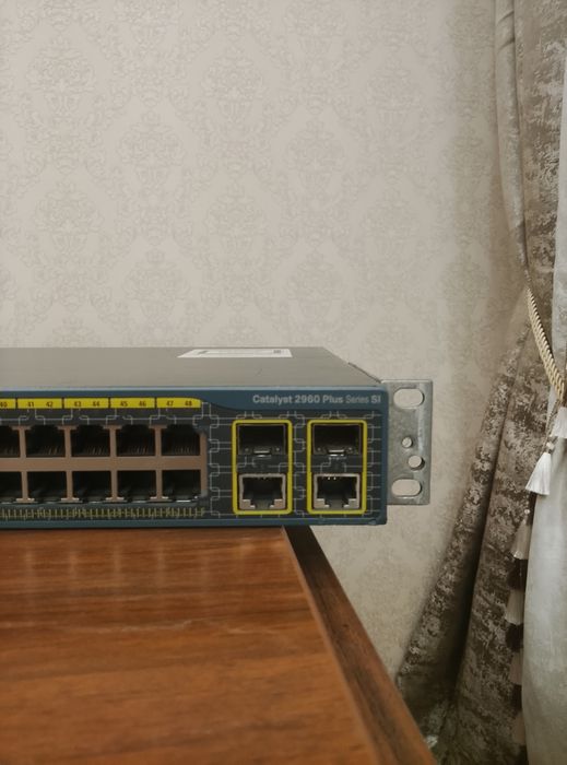Cisco Catalyst 2960+ 48 портов (WS-C2960+48TC-S) б/у