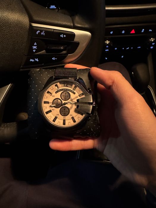 Часы Diesel mega chief