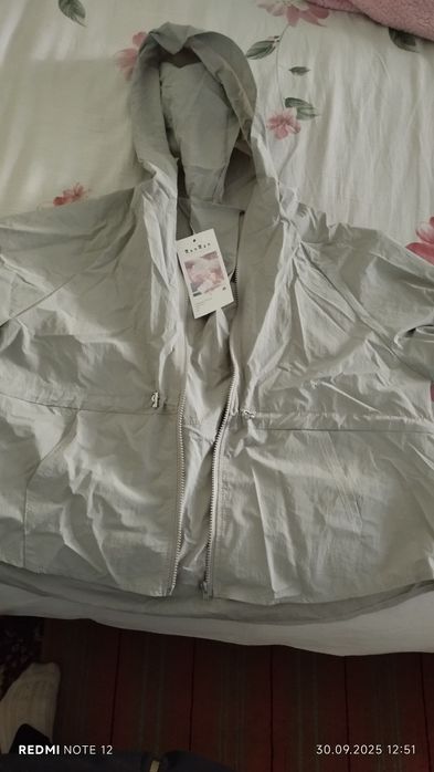 Yangi vetrovka sotiladi