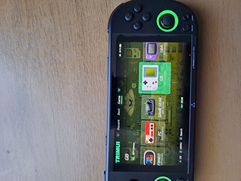 Trimui Smart Pro - ретро гейминг конзола