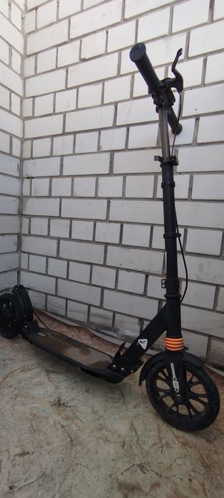 Продам самокат . Цена 7000