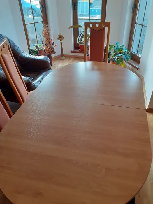 Masa extensibilă +6 scaune