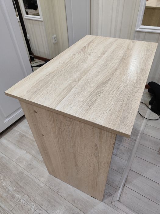 Продам стол письменный