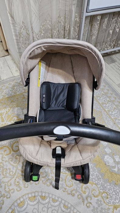 Коляска автолюлька