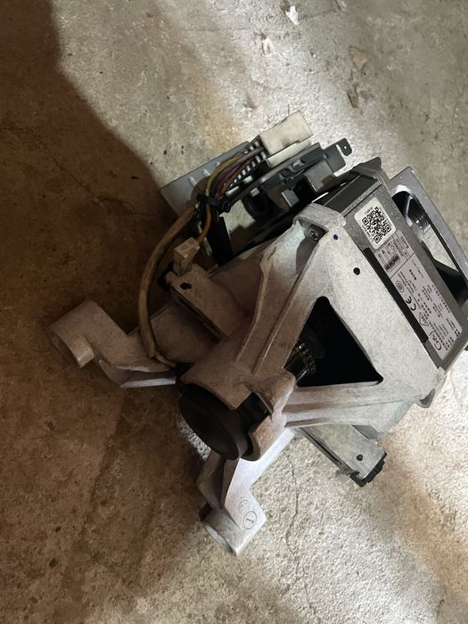 Vând motor mașina Samsung