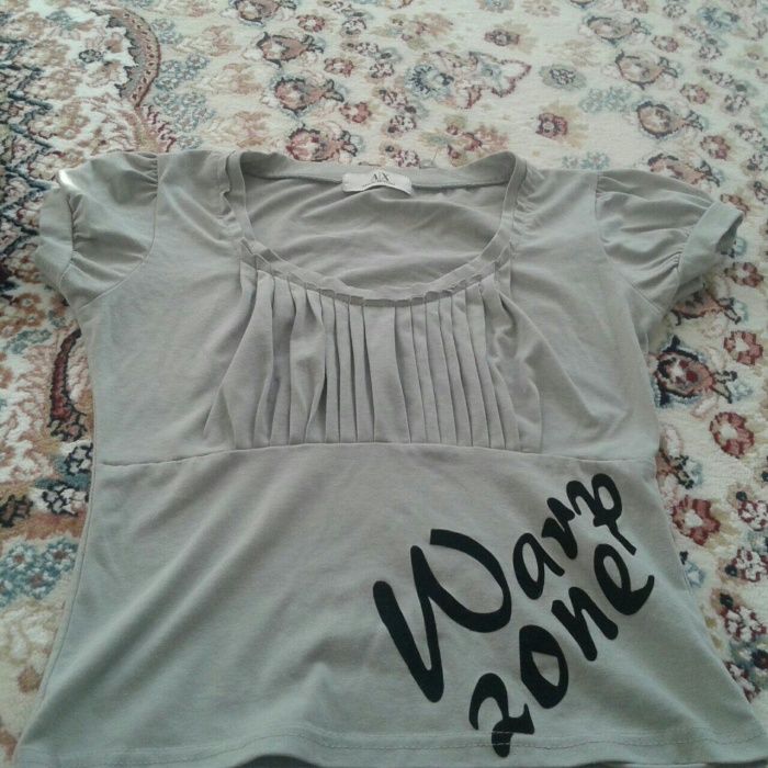 Продам рубашку тонкую с капюшоном