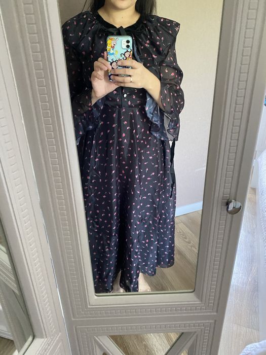 Продам платье новое