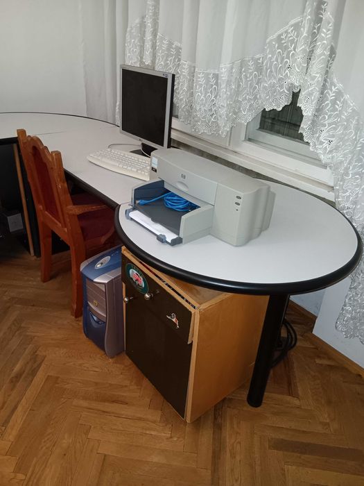 Ъглово бюро,втора употреба,запазено,в гр.Шумен