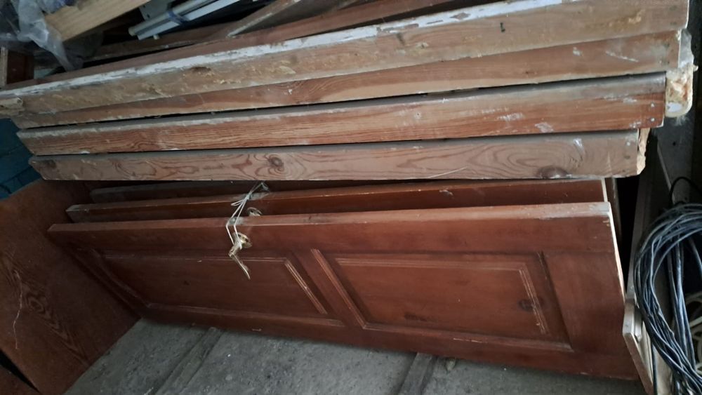 Двери из натурального дерева