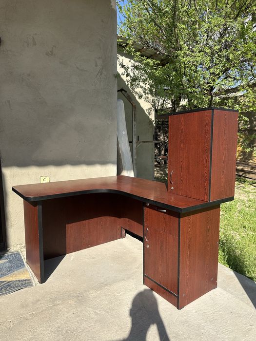 Продам офисный стол