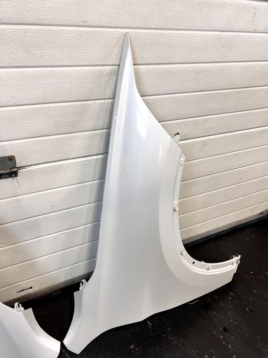 Aripa stângă/dreapta fata BMW X1 F48 2015-2022