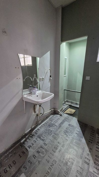 Дава се под наем Офис в София, Център - 17 кв.м за 153 € - Снимка #2