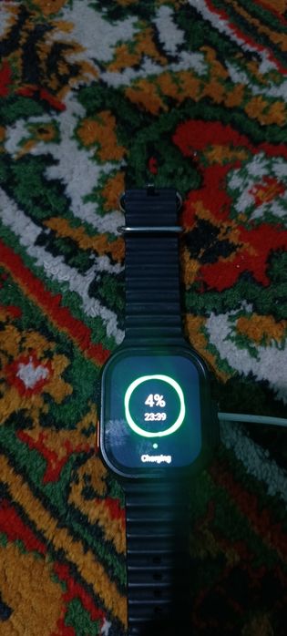 Smart watch sotiladi