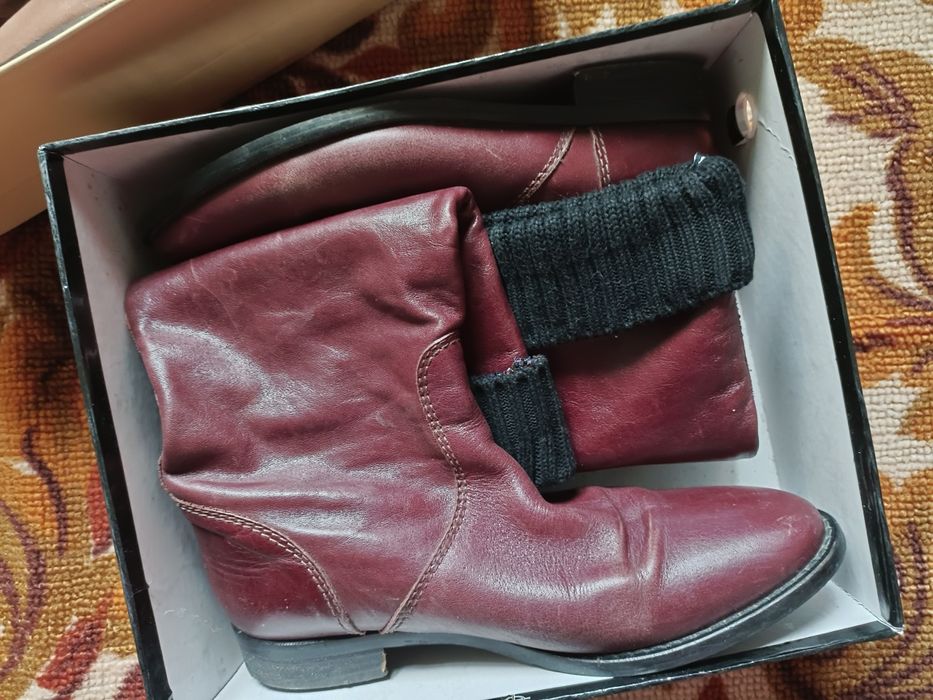 Натуральная кожа, сапожки, ботиночки.