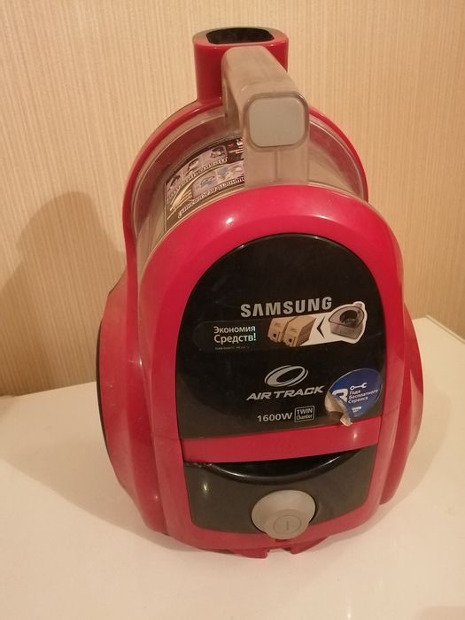 Пылесос Samsung Air Track (Модель SC 4520)