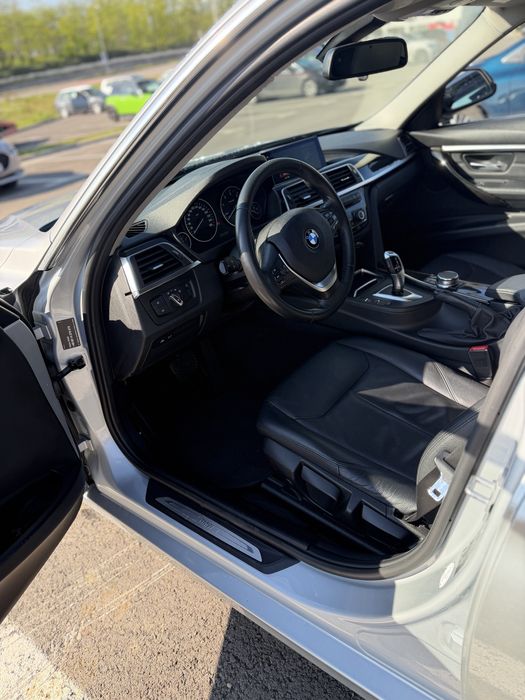 Bmw F30 2017 Lci